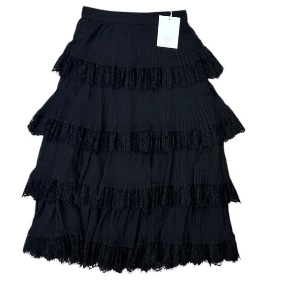 NWT Rachel Parcell Tiered Pleated Skirt with Lace Trim In Black - Picture 6 of 7